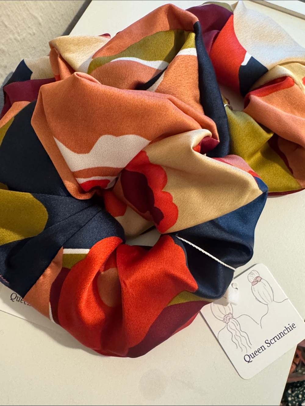 NEW | XL Queen Scrunchie in Frida